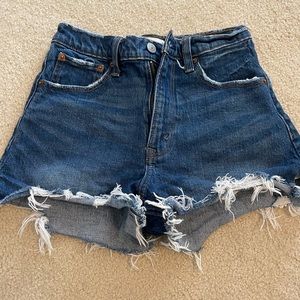 Abercrombie & Fitch “The Cutoff Short” — High Rise